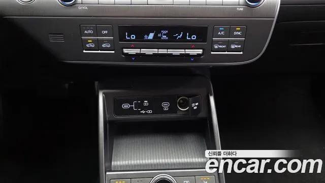 Hyundai Kona SX2 — Фото автомобиля 24