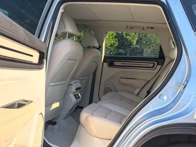 Geely ICON — Фото автомобиля 7