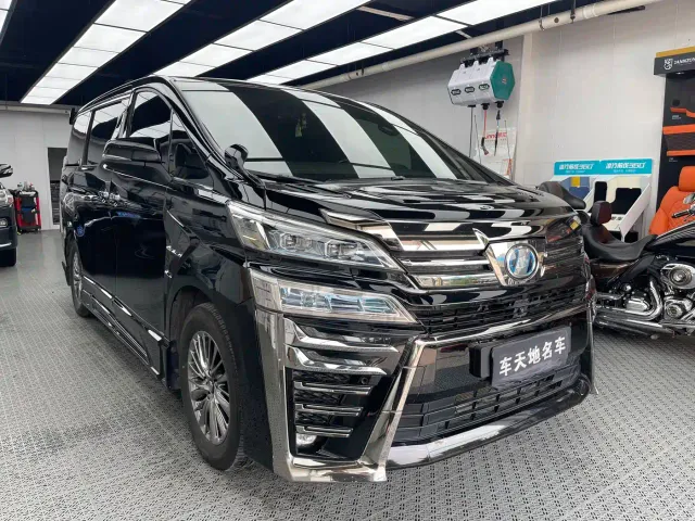 Фотография автомобиля — Toyota Vellfire
