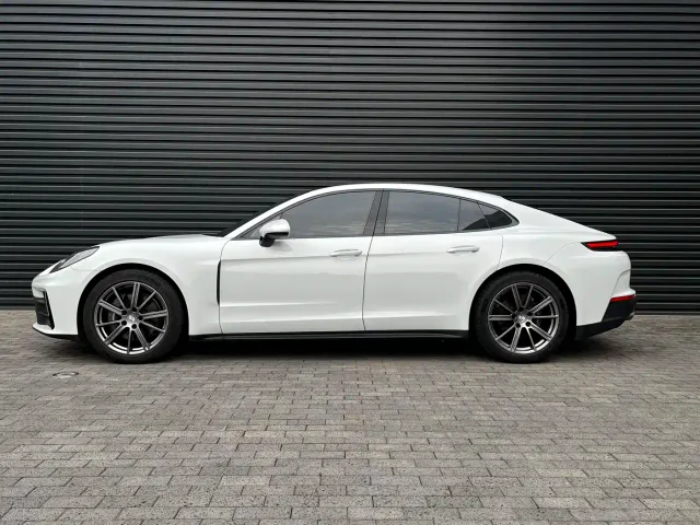 Porsche Panamera — Фото автомобиля 4