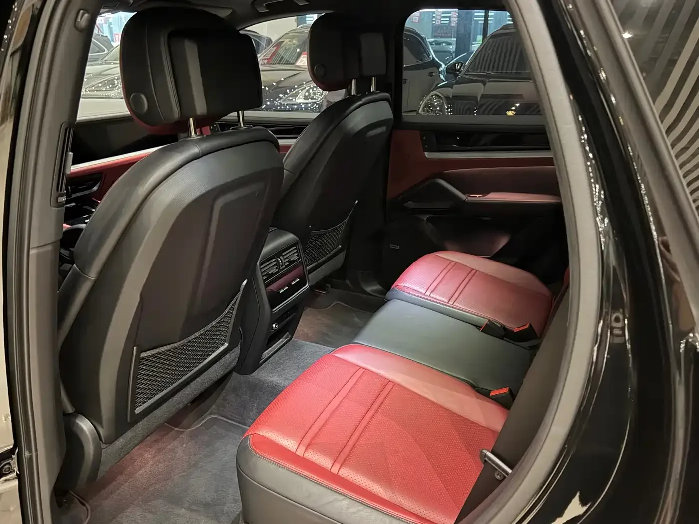 Porsche Cayenne 2024 Cayenne 3.0T — Фото автомобиля 7