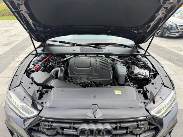 Audi A7L — Фото автомобиля 26