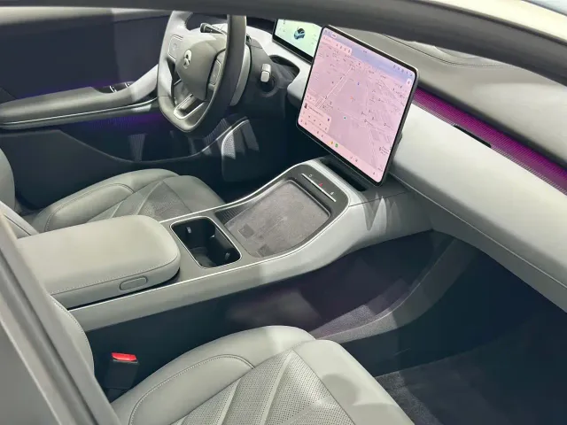NIO NIO ET5 2025 75kWh — Фото автомобиля 24