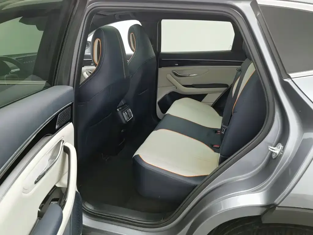 BYD Song PLUS PHEV 2021 DM-i 110KM Flagship — Фото автомобиля 15