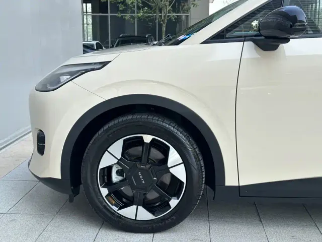 GAC Aion UT — Фото автомобиля 5