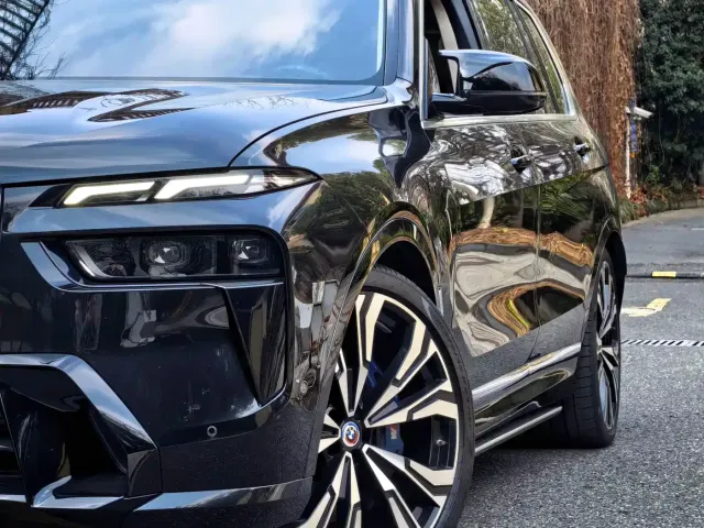 BMW BMW X7 M60i 2023 xDrive M60i — Фото автомобиля 17
