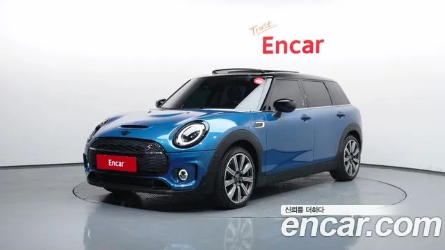 Фотография автомобиля — MINI Clubman