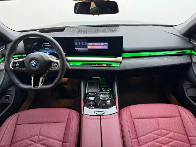 BMW i5 — Фото автомобиля 8