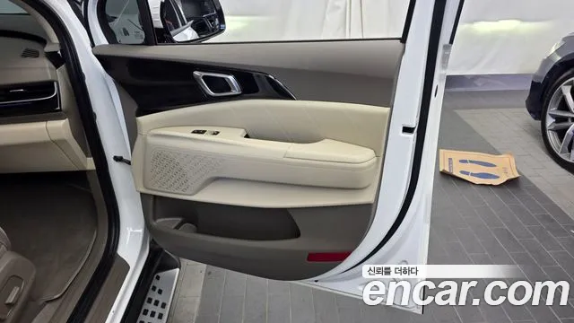 Kia Carnival 4th Gen — Фото автомобиля 14