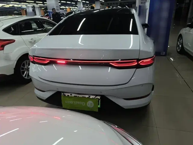 BYD Qin PLUS — Фото автомобиля 5