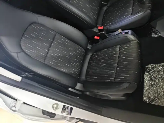 Leapmotor Leapmotor T03 2025 Model 310 Comfort Edition — Фото автомобиля 24
