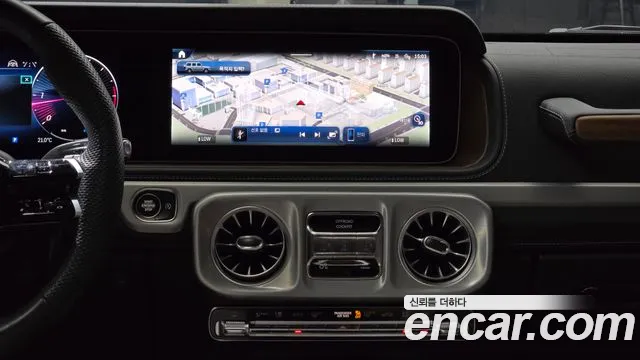Mercedes-Benz G-Class — Фото автомобиля 15