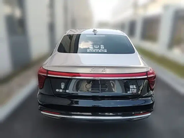 Hongqi H5 — Фото автомобиля 7