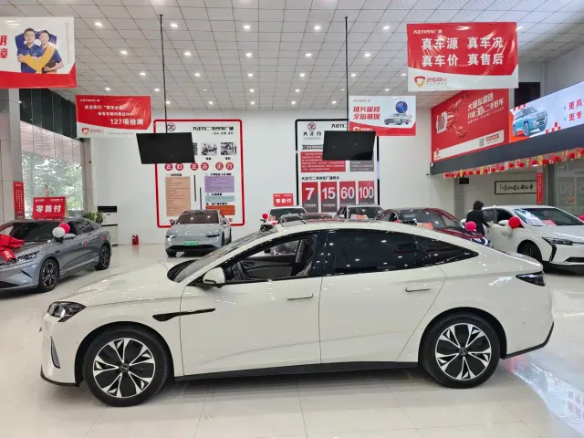BYD Seal 07 EV — Фото автомобиля 4