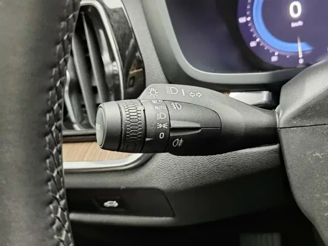Volvo S60 — Фото автомобиля 21