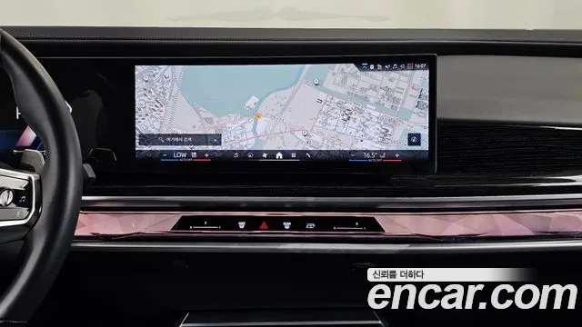 BMW 7-Series 7 серия (G70) 740i xDrive M Sport — Фото автомобиля 12