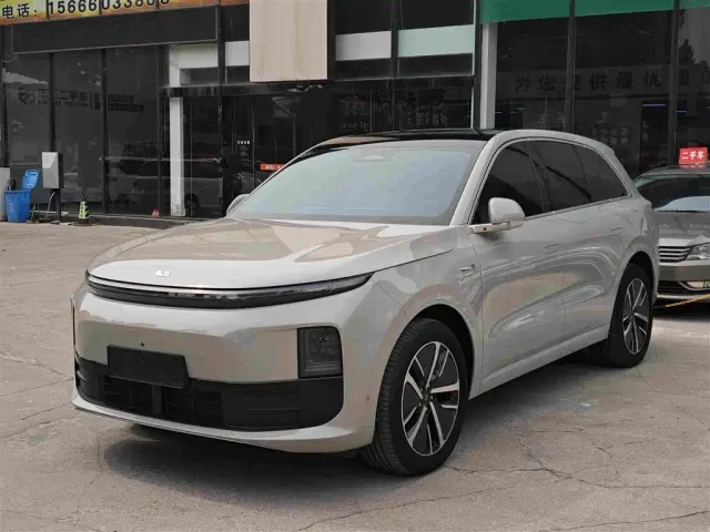 Фотография автомобиля — Li Auto L6
