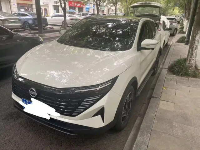 Фотография автомобиля — Nissan Qashqai