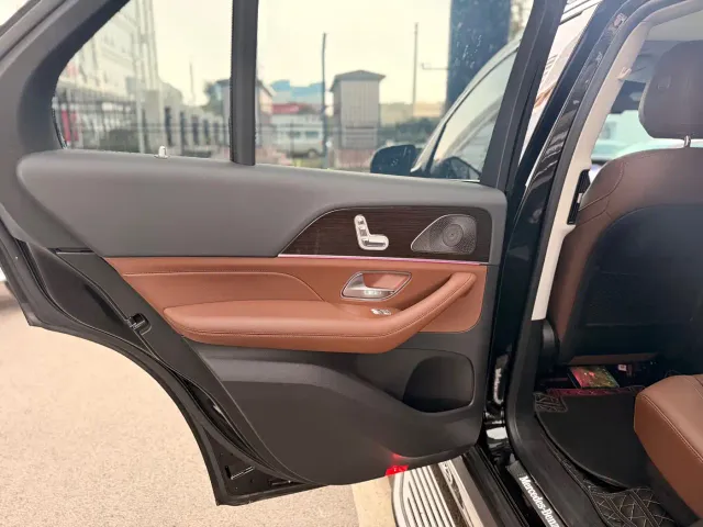 Mercedes-Benz GLE-Class — Фото автомобиля 17