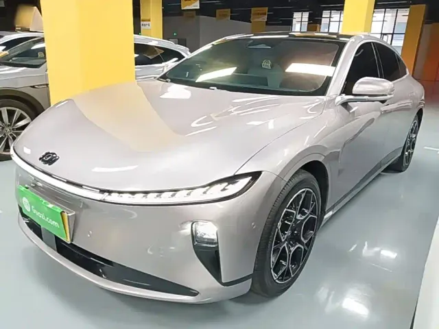 Фотография автомобиля — Changan Qiyuan A07