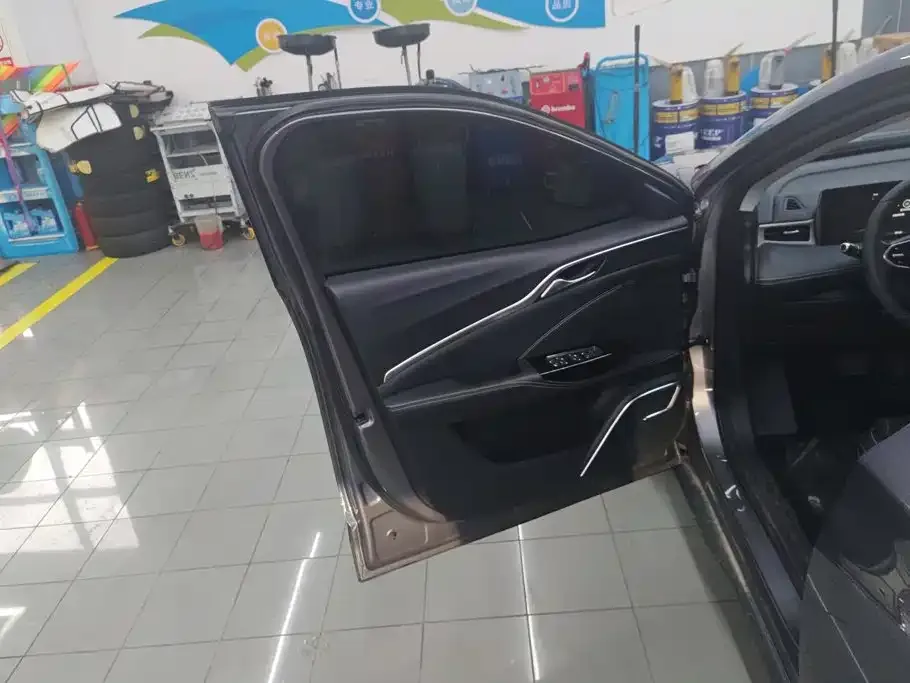 Nezha Auto Neta U 2021 Pro 400 Cruise Edition — Фото автомобиля 7