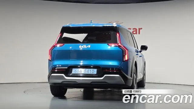 Kia EV9 — Фото автомобиля 4