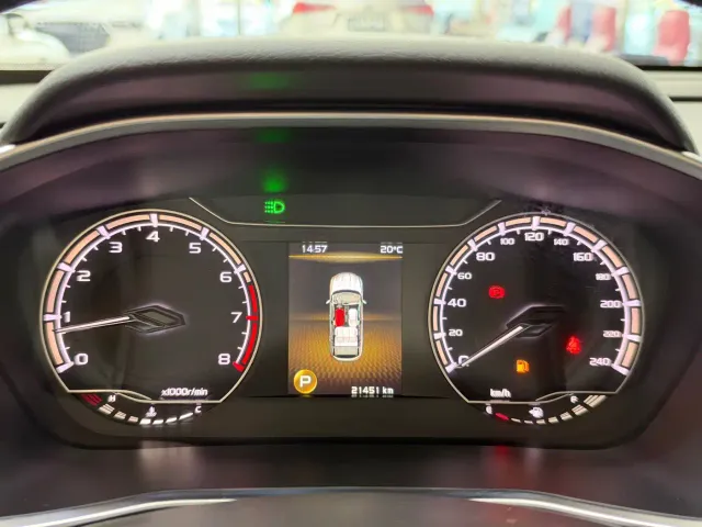 Geely Binyue — Фото автомобиля 16