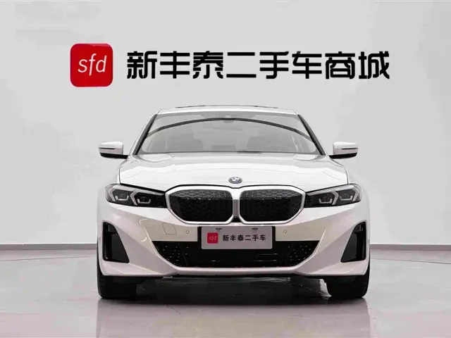 BMW i3 — Фото автомобиля 2