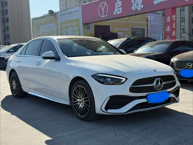 Mercedes-Benz C-Class — Фото автомобиля 3