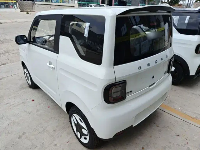 Geely Panda — Фото автомобиля 4