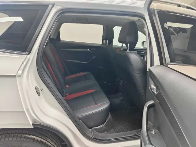 Skoda Karoq — Фото автомобиля 16