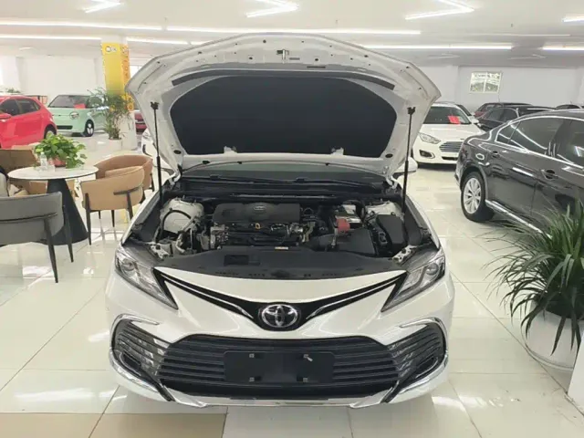 Toyota Camry — Фото автомобиля 19