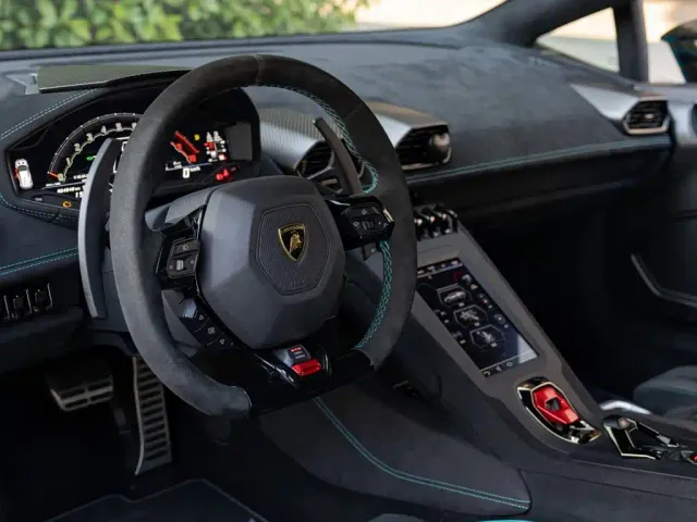 Lamborghini Huracan — Фото автомобиля 10
