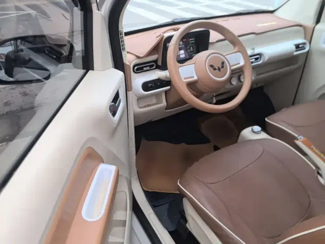 Wuling Hongguang Mini EV — Фото автомобиля 15