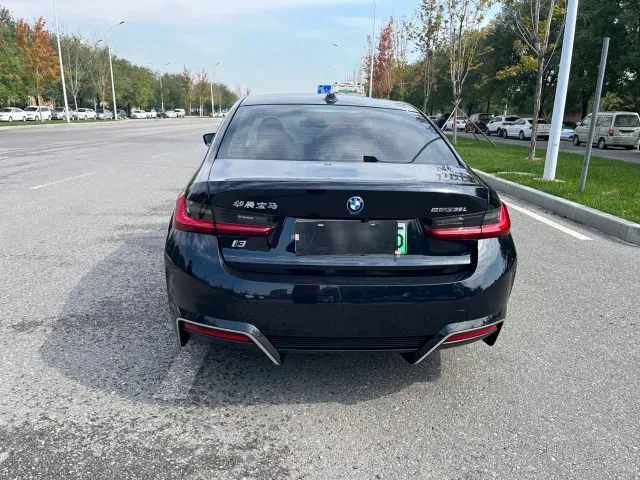 BMW i3 — Фото автомобиля 18