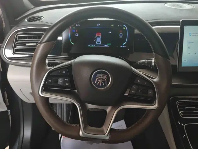 BYD Qin PLUS — Фото автомобиля 10