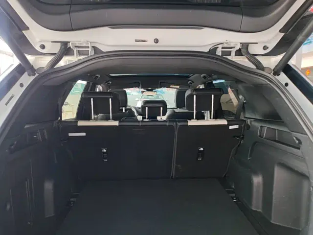 Land Rover Discovery Sport — Фото автомобиля 18