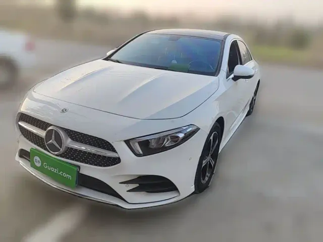 Фотография автомобиля — Mercedes-Benz A-Class