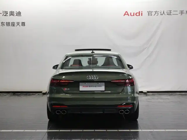 Audi S4 — Фото автомобиля 6