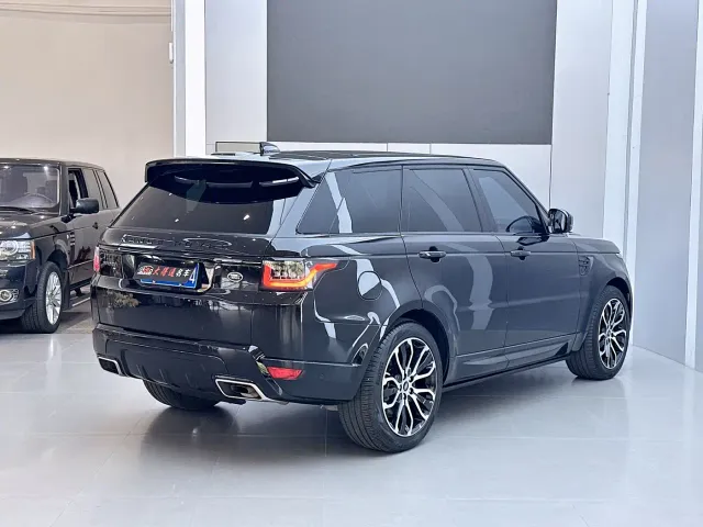 Land Rover Range Rover Sport — Фото автомобиля 23