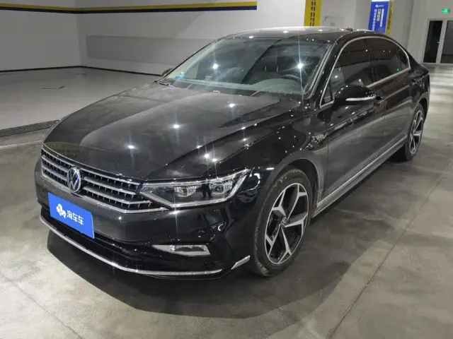 Фотография автомобиля — Volkswagen Magotan