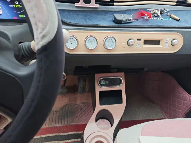 Wuling Hongguang Mini EV — Фото автомобиля 5