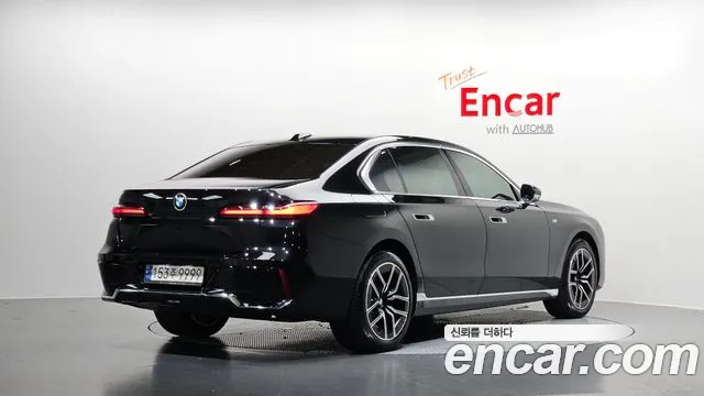 BMW 7-Series 7 серия (G70) 740i sDrive M Sport — Фото автомобиля 2