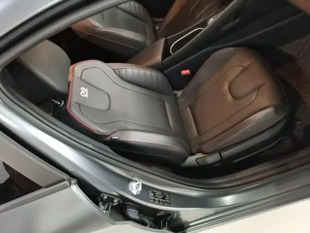 Hyundai Elantra — Фото автомобиля 24