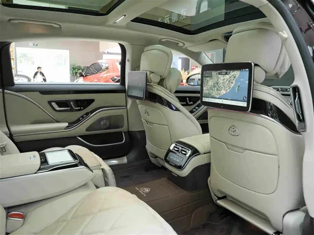 Mercedes-Benz Maybach S-Class — Фото автомобиля 15
