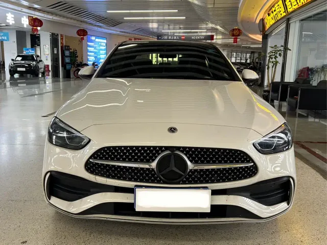 Mercedes-Benz C-Class — Фото автомобиля 2