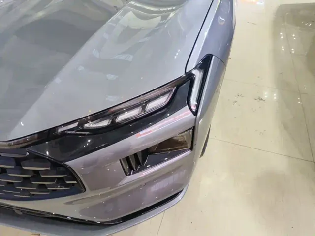 Ford Mondeo — Фото автомобиля 23
