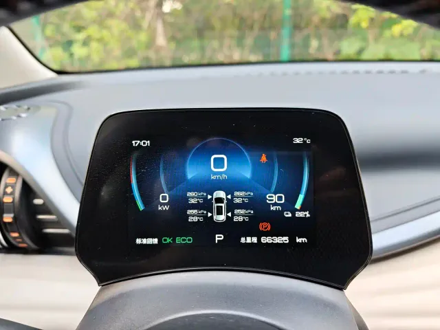 BYD Yuan PLUS — Фото автомобиля 12