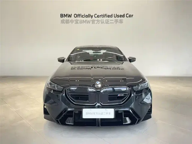 BMW M5 — Фото автомобиля 5