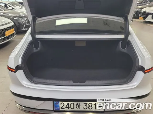 Hyundai Grandeur GN7 — Фото автомобиля 18